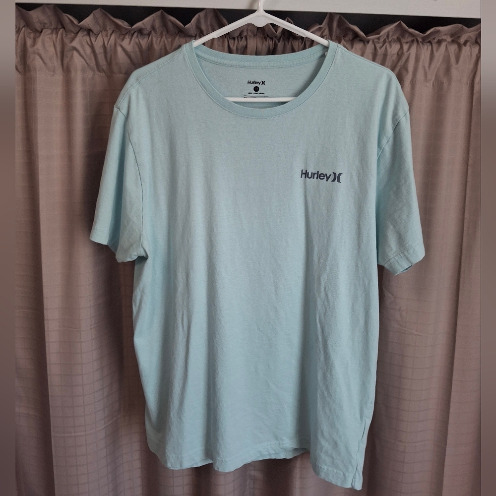 Hurley Light Blue Short Sleeve T Shirt Pineapple Graphic Logo Size Medium
